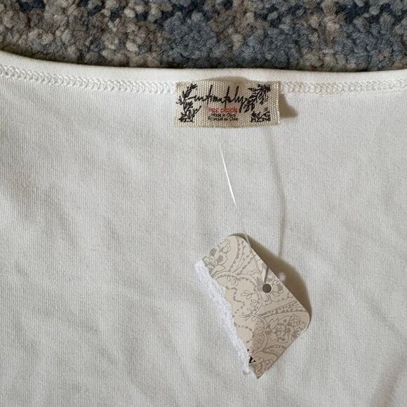 NWT Free People Intimately Truth or Square
Bodysuit in white - Picture 4 of 6